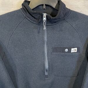 The North Face Mens Gordon Lyons 1/4 Zp Pullover Size Medium Fleece Knit Sweater